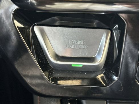 Certified 2025 GMC Sierra 1500 AT4 image 16