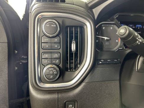 Used 2022 GMC Sierra 2500 Denali w/ Denali Black Diamond Edition image 20