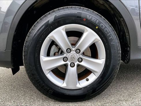 Used 2013 Toyota RAV4 XLE AWD/4WD image 34