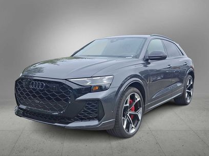New 2025 Audi RS Q8 performance