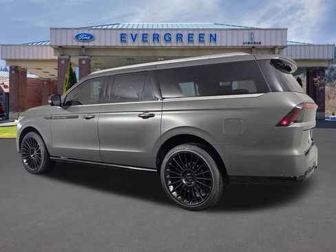 New 2025 Lincoln Navigator L Black Label image 5
