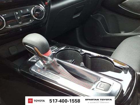 Used 2024 Chevrolet Trax RS w/ Driver Confidence Package FWD image 22