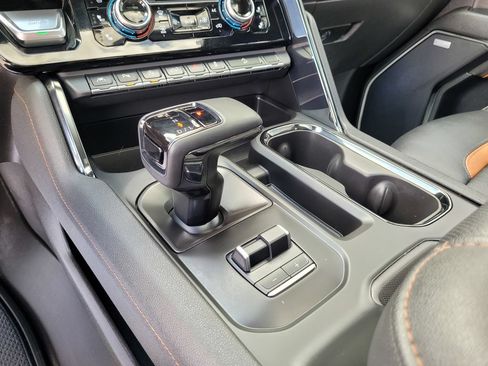 Used 2024 GMC Sierra 1500 AT4 w/ Technology Package AWD/4WD image 23