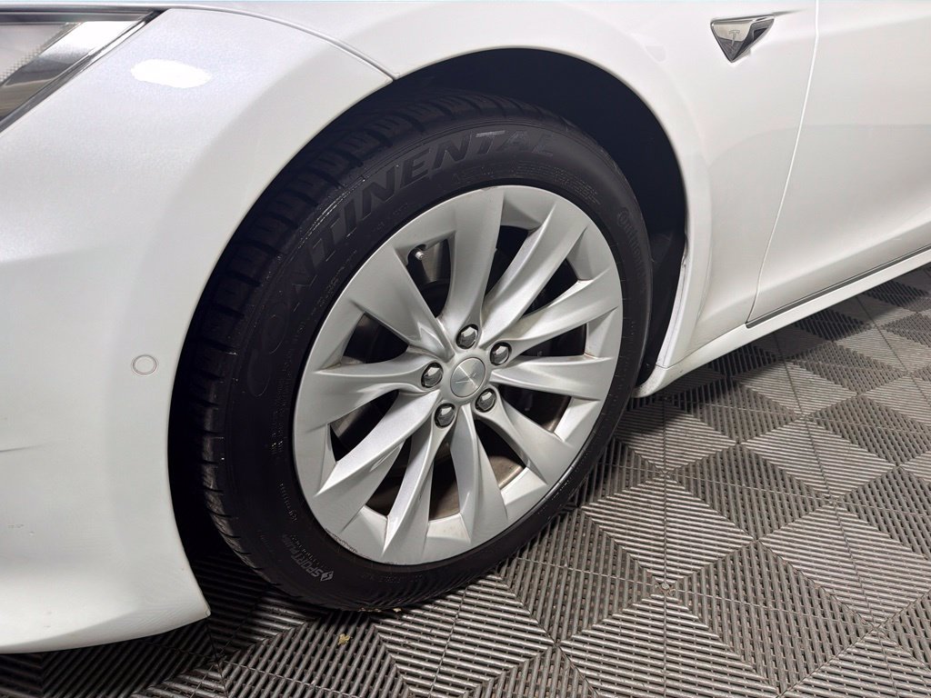 Used 2018 Tesla Model S 75D AWD/4WD image 26