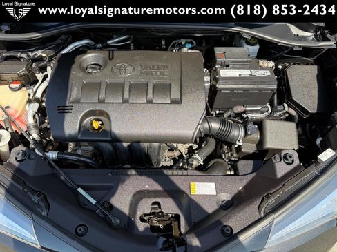 Used 2018 Toyota C-HR XLE FWD image 37