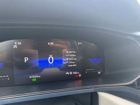 Used 2024 Volkswagen Taos SE image 20