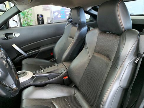 Used 2007 Nissan 350Z Touring w/ Cargo Convenience Pkg image 14
