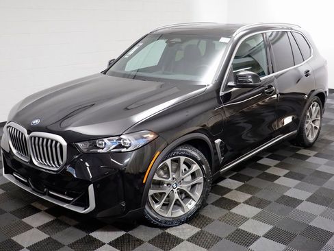 New 2026 BMW X5 xDrive50e AWD/4WD image 2