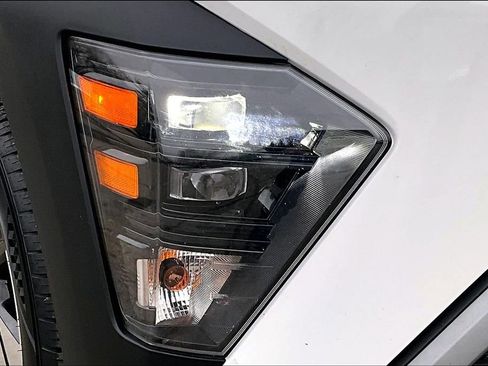 Used 2025 Hyundai Kona SEL image 29