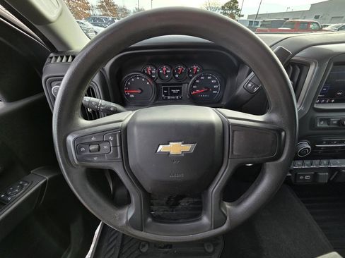 Used 2025 Chevrolet Silverado 2500 Custom w/ Custom Value Package image 13