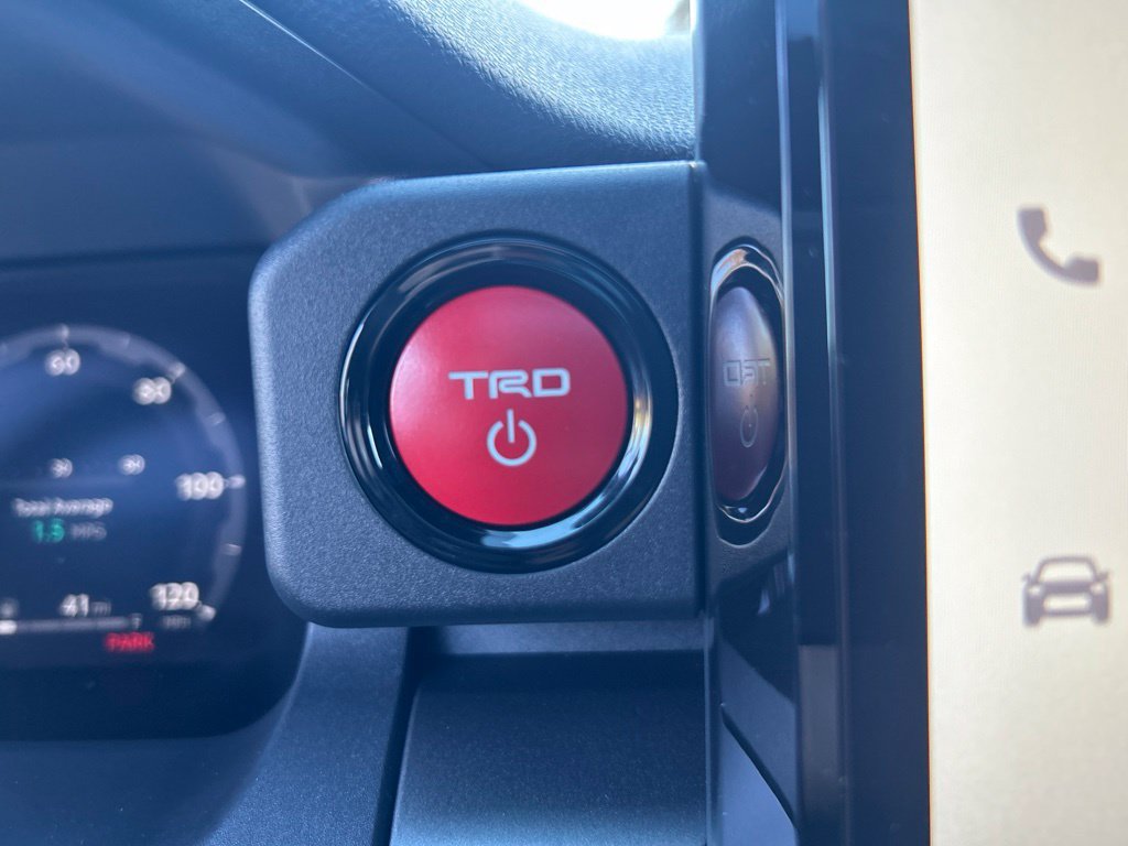 New 2026 Toyota 4Runner TRD Off-Road Premium AWD/4WD image 24