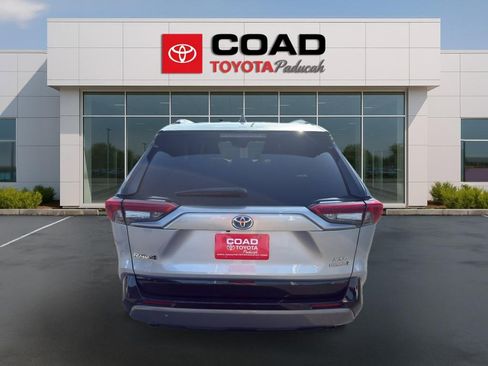 Used 2021 Toyota RAV4 XSE w/ XSE Grade Weather Package AWD/4WD image 4