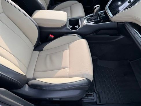 Used 2025 Subaru Outback Limited XT w/ Popular Package #2 image 14