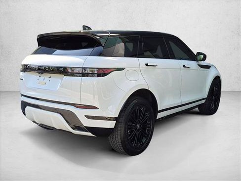 Used 2026 Land Rover Range Rover Evoque Dynamic SE AWD/4WD image 5