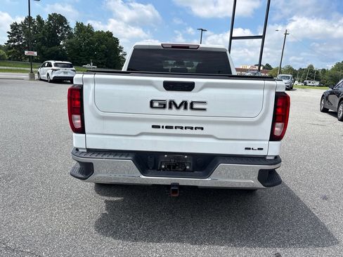 Used 2023 GMC Sierra 1500 SLE AWD/4WD image 8