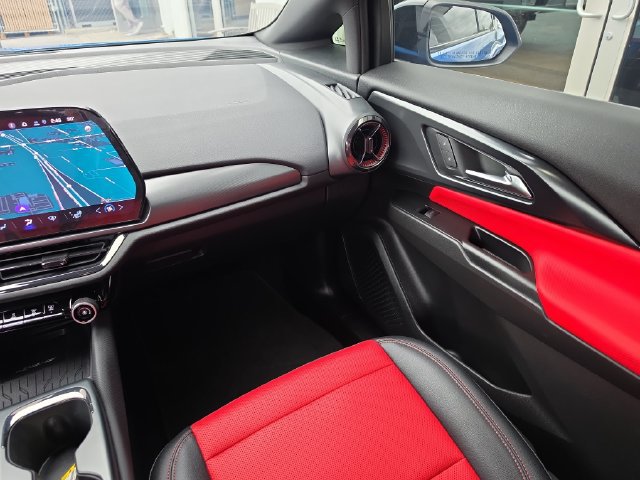 Certified 2025 Chevrolet Equinox EV RS FWD image 15