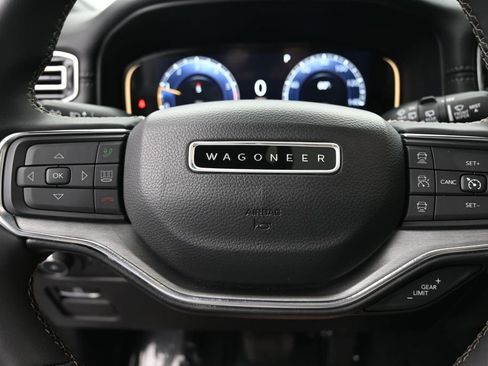 Used 2024 Jeep Wagoneer Series II AWD/4WD image 34