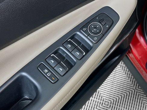 Used 2019 Hyundai Santa Fe Limited FWD image 15