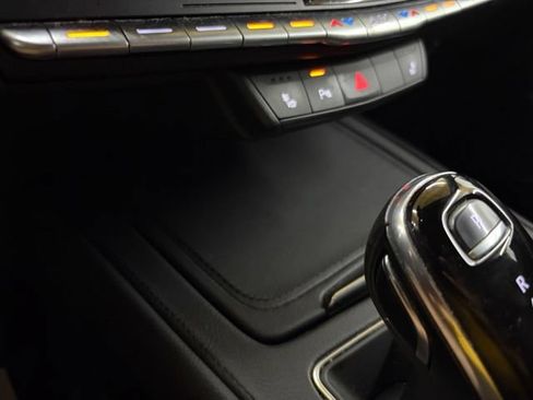 Used 2020 Cadillac XT4 Premium Luxury w/ Cold Weather Package FWD image 76