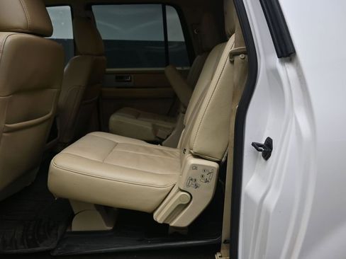 Used 2016 Ford Expedition EL Limited w/ Equipment Group 301A RWD image 21