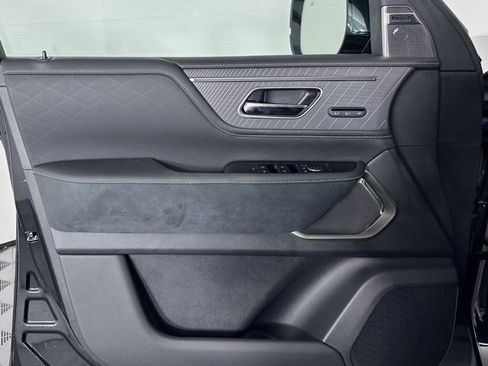 New 2026 INFINITI QX80 Autograph w/ Premium Cargo Package image 13