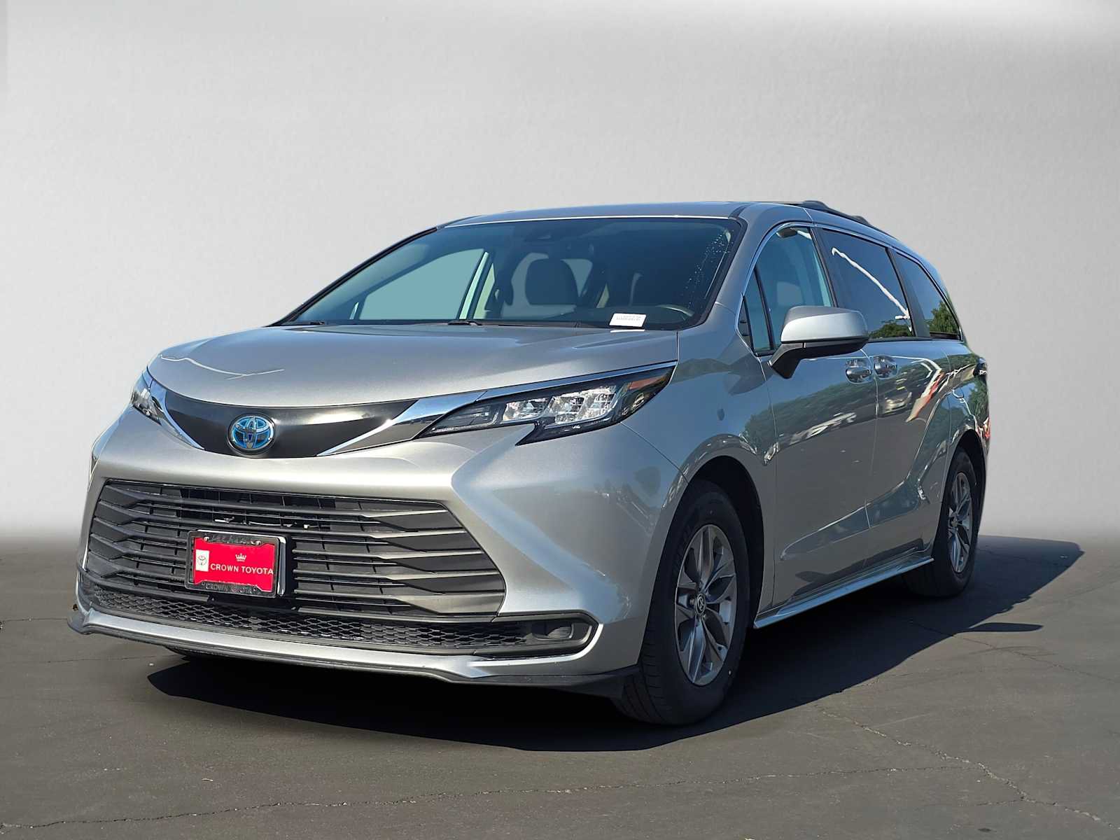 Certified 2022 Toyota Sienna LE FWD image 7
