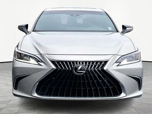 Used 2024 Lexus ES 350 w/ Premium Package image 2
