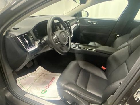 Used 2025 Volvo S60 B5 Core AWD/4WD image 10