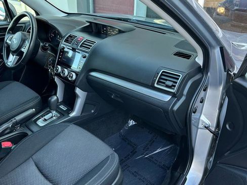 Used 2018 Subaru Forester 2.5i Premium image 19