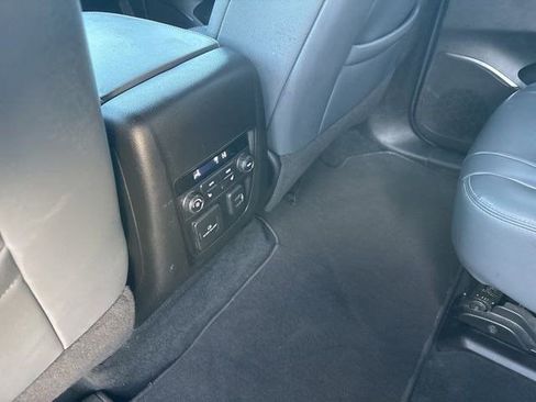 Used 2024 Buick Enclave Premium FWD image 32