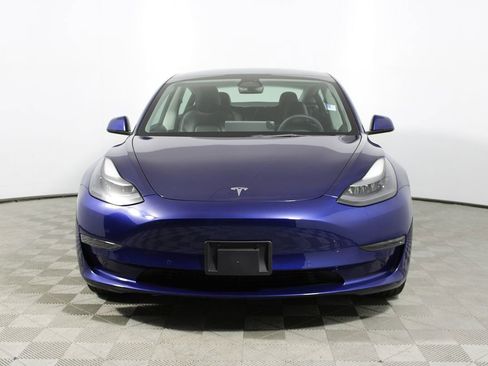 Used 2022 Tesla Model 3 Standard Range image 25
