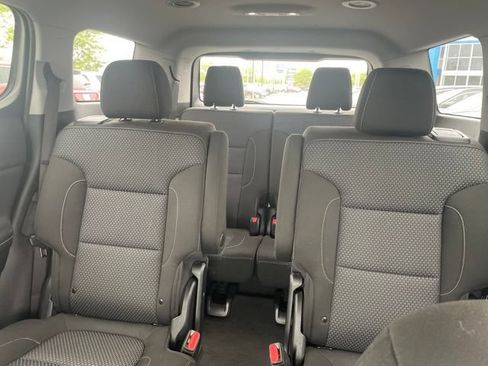 Used 2023 GMC Acadia SLE w/ Driver Convenience Package AWD/4WD image 11