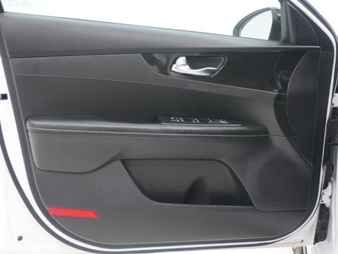 Used 2021 Kia Forte GT-Line FWD image 14