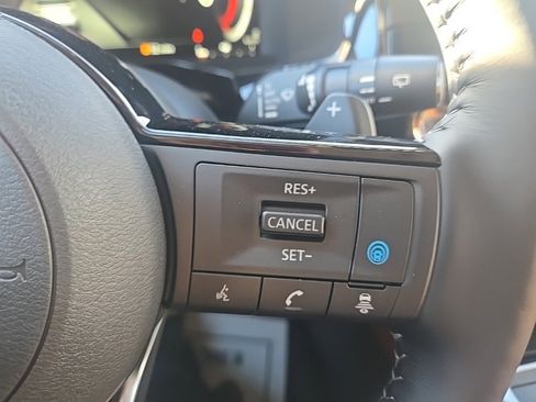 New 2025 Nissan Pathfinder Platinum image 17