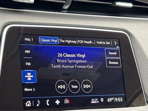 Used 2019 Cadillac XT4 Luxury FWD image 8