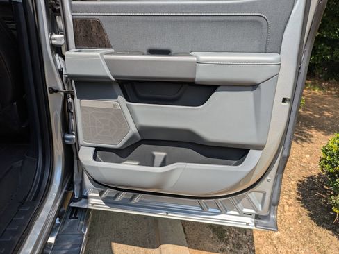 Certified 2021 Ford F150 Lariat AWD/4WD image 35