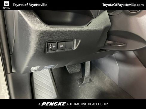 Certified 2025 Toyota RAV4 LE AWD/4WD image 29