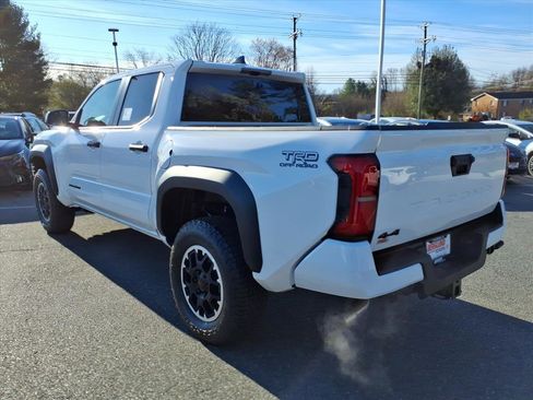 New 2026 Toyota Tacoma TRD Off-Road AWD/4WD image 4