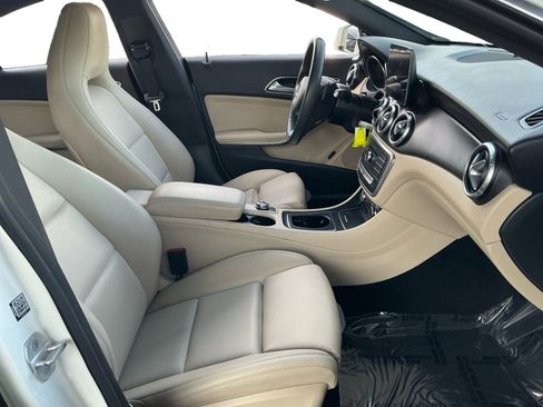 Used 2018 Mercedes-Benz CLA 250 image 15
