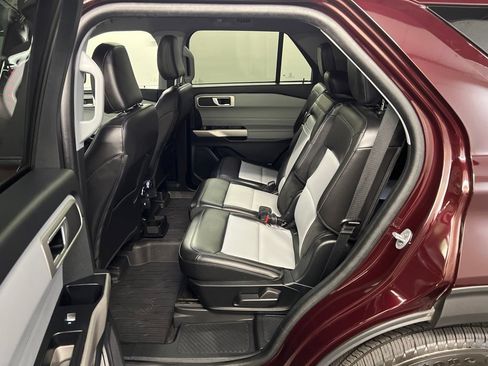 Certified 2023 Ford Explorer XLT w/ Equipment Group 202A AWD/4WD image 26