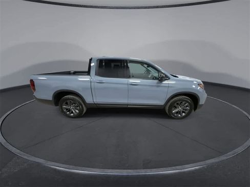 Used 2023 Honda Ridgeline Sport image 9