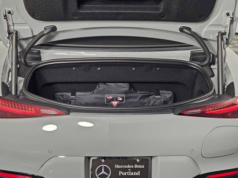 New 2025 Mercedes-Benz SL 63 AMG S e Performance 4MATIC image 33