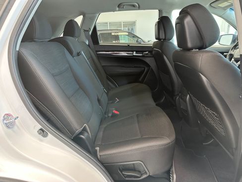 Used 2014 Kia Sorento LX AWD/4WD image 13