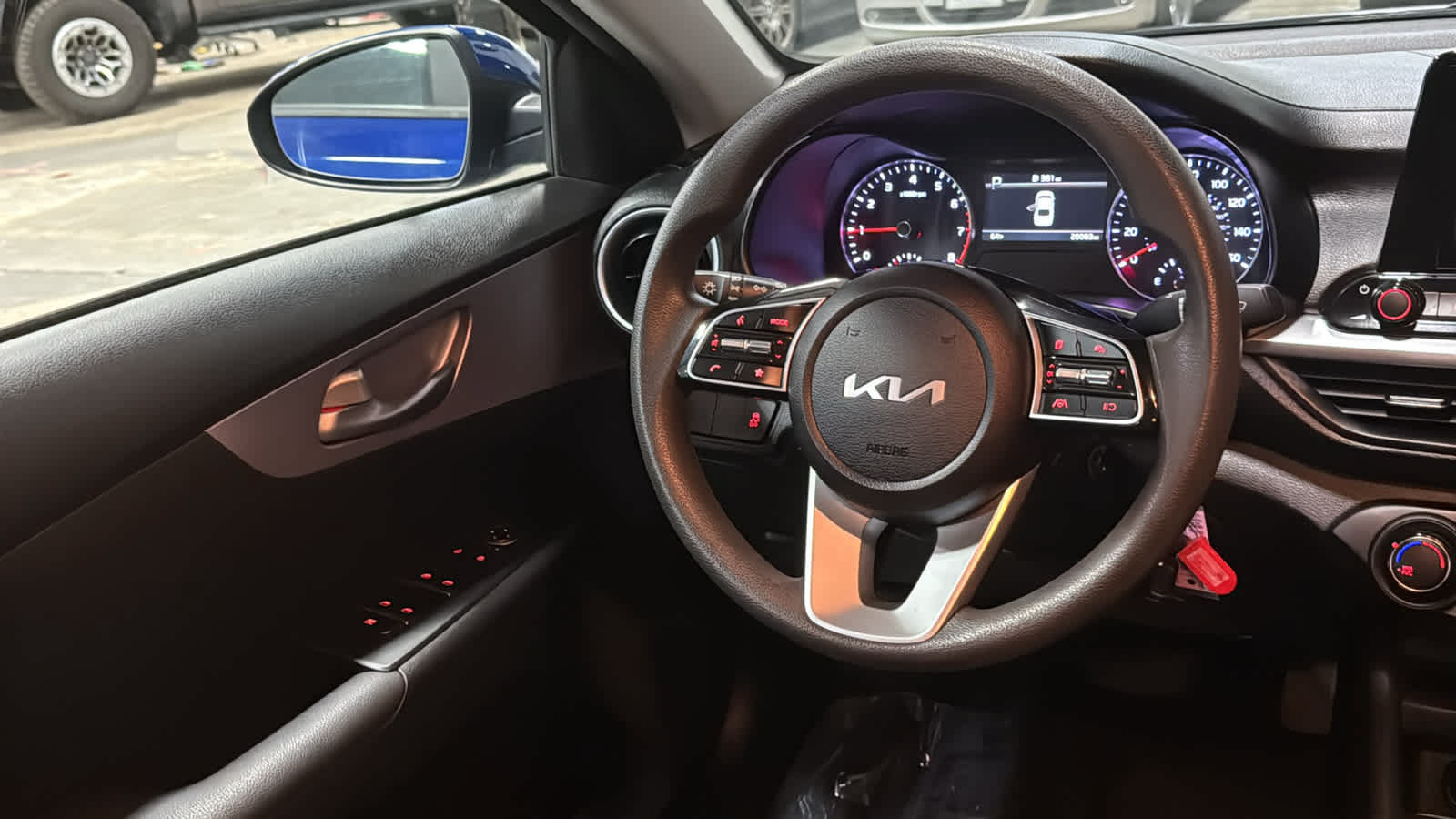 Used 2024 Kia Forte LXS FWD image 25