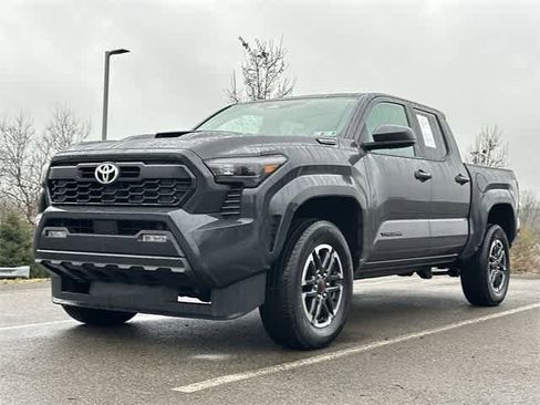 Used 2025 Toyota Tacoma TRD Sport image 26