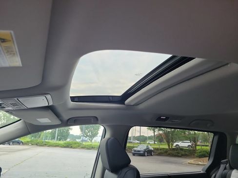 New 2026 Honda Odyssey EX-L image 18