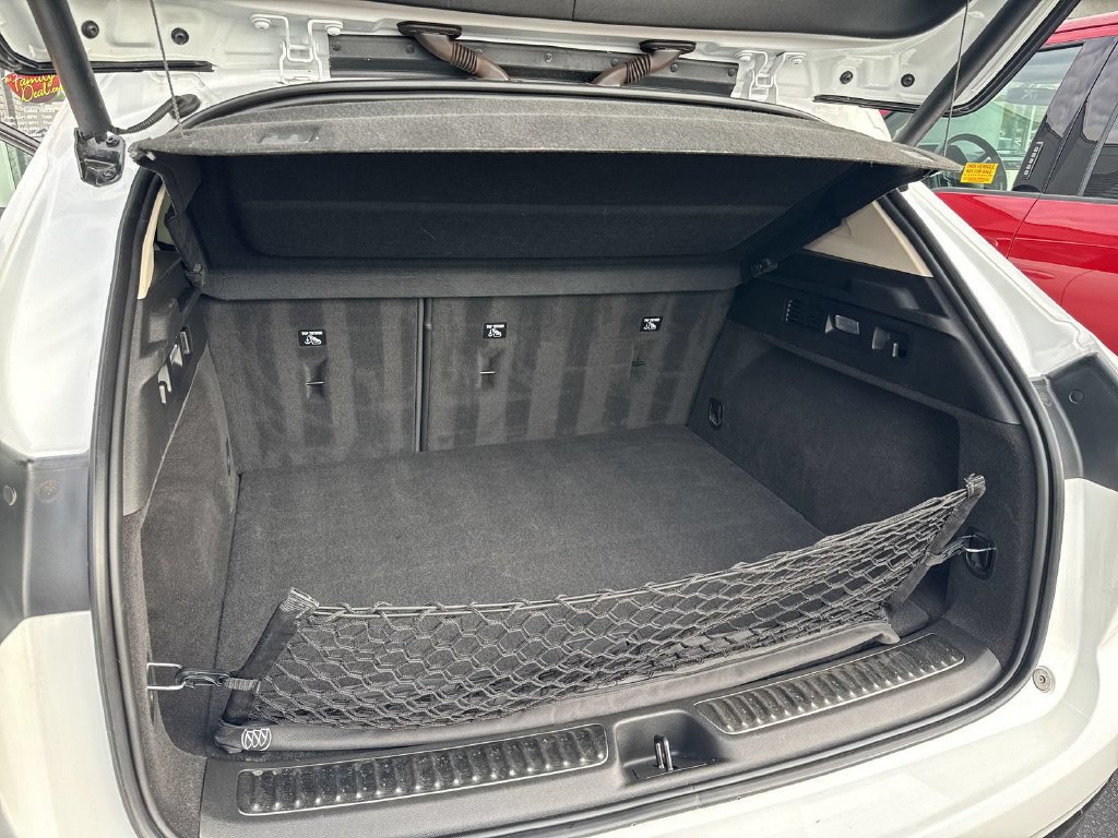 Used 2021 Buick Envision Essence w/ Sport Touring Package FWD image 20
