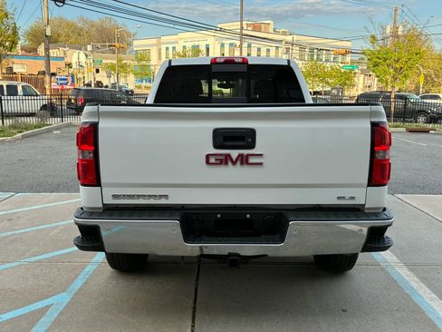 Used 2018 GMC Sierra 1500 SLE w/ SLE Value Package AWD/4WD image 5