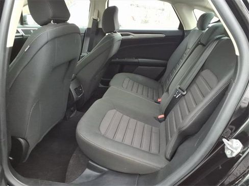 Certified 2020 Ford Fusion SE image 10