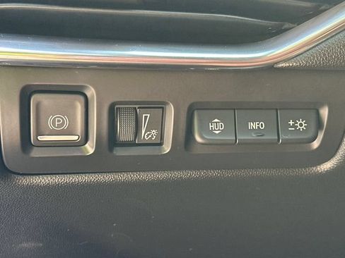 Used 2020 Cadillac XT4 Sport AWD/4WD image 30